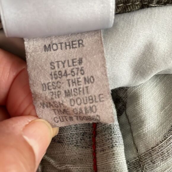 Mother The no zip misfit Camo Pants - Size: 28 - Picture 12 of 12